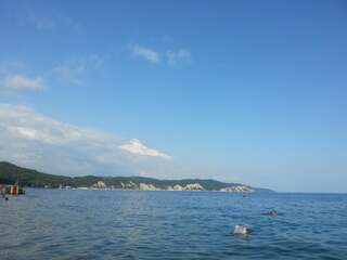 Гостевой дом Гостевой дом Южная Пальмира Пицунда Трехместный номер с видом на горы-15